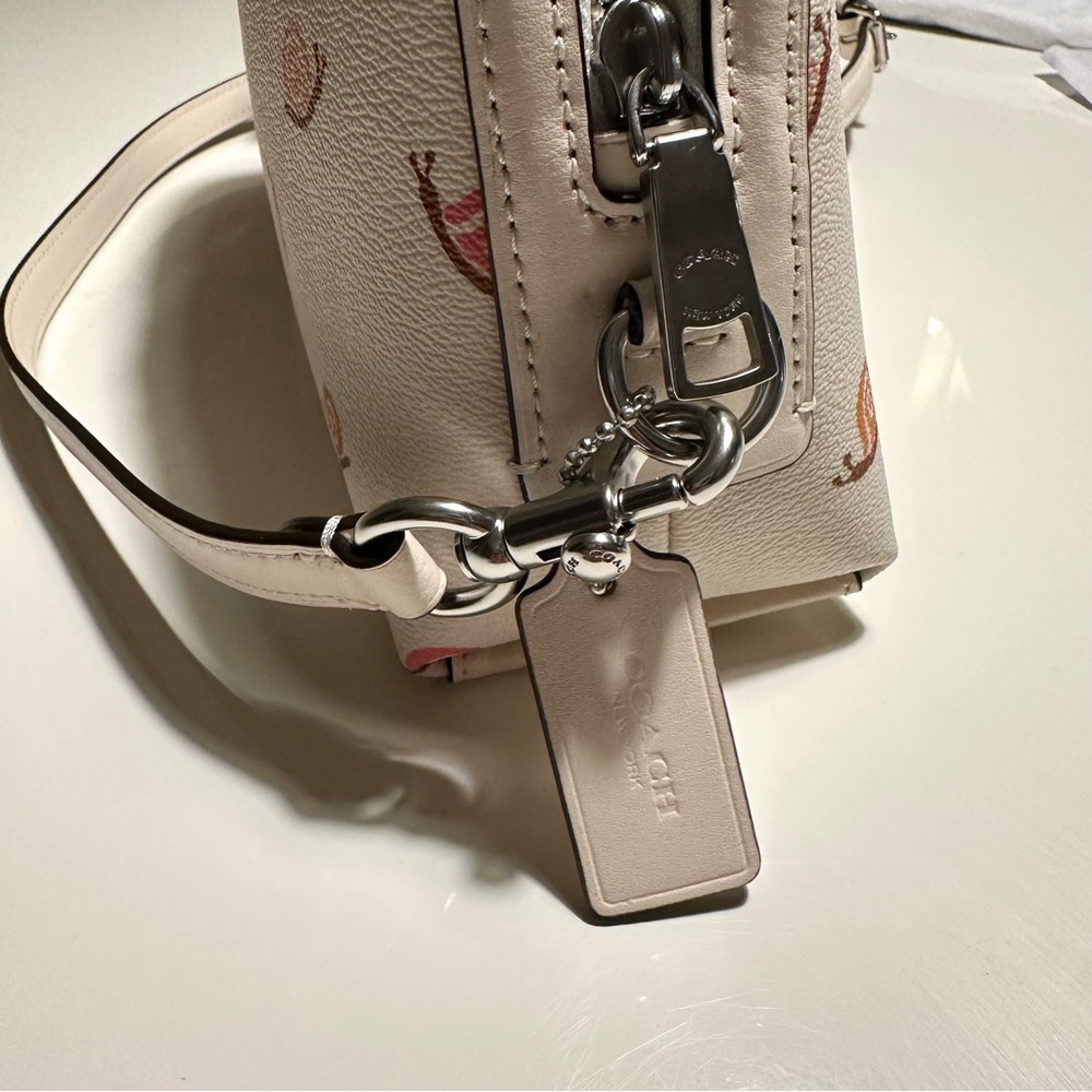 Coach Authentic White Snail Print Women's Bag Madi Women's Crossbody Bag New - Picture 9 of 12